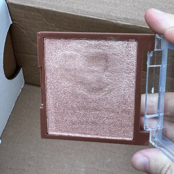Steve Laurant Beauty Jelly Highlighter in Prosecco Please - Picture 5 of 9